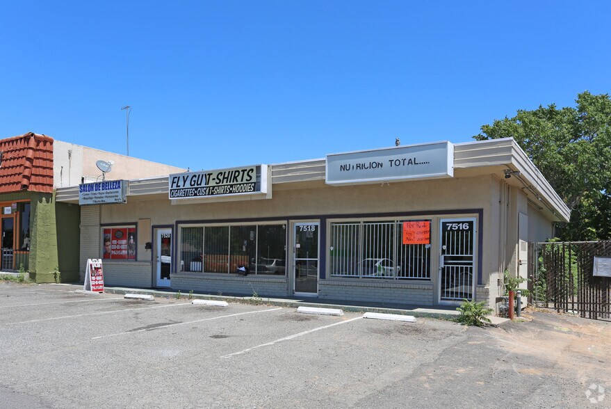 7518-7520 Auburn Blvd, Citrus Heights, CA à louer - Photo principale – Image 1 sur 4