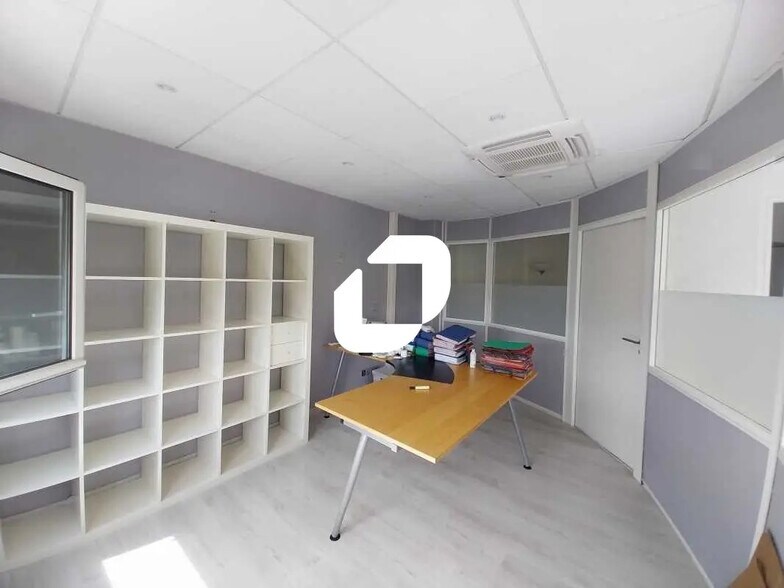 Bureau dans Montpellier à vendre - Photo de l’immeuble – Image 1 sur 11