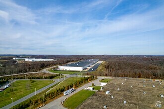 2450 Sweeney Dr, Clinton, PA - Vue aérienne  vue de carte