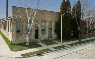 Plus de détails pour 1819 S 71st St, Milwaukee, WI - Industriel/Logistique à vendre