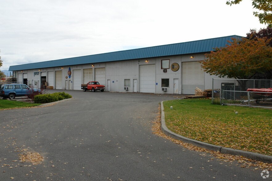 2224 N Locust Rd, Spokane Valley, WA à louer - Photo principale – Image 1 sur 3
