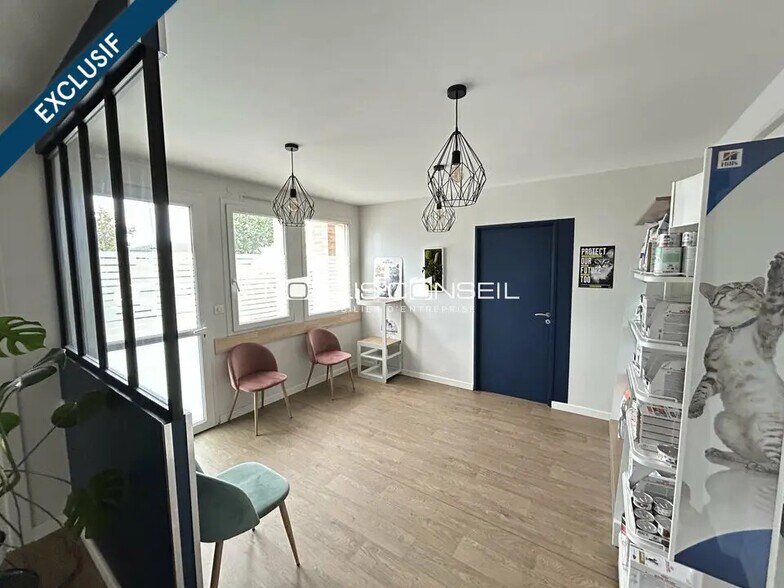 Bureau dans Bruguières à louer - Photo de l’immeuble – Image 2 sur 7