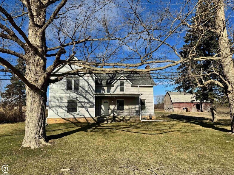57291 Rosell Rd, Lenox, MI à vendre - Photo de l’immeuble – Image 2 sur 14