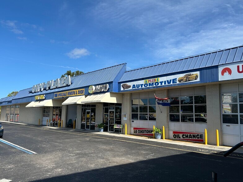7400 US Highway 19, New Port Richey, FL à louer - Photo de l’immeuble – Image 2 sur 36