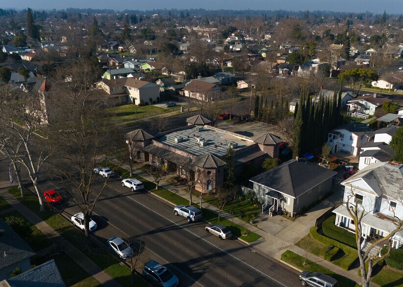 849-885 W 18th St, Merced, CA à vendre - Photo de l’immeuble – Image 2 sur 8