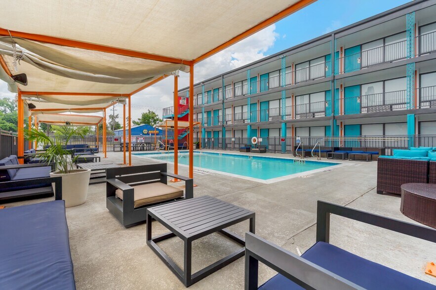 100 W Cavalcade St, Houston, TX à louer - Photo de l’immeuble – Image 3 sur 10