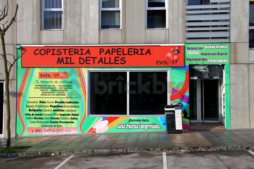 Local commercial dans León, León à louer - Photo de l’immeuble – Image 2 sur 2