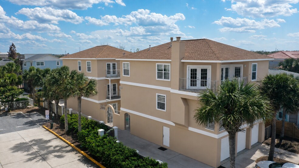 142 11th Ave N, Jacksonville Beach, FL à vendre - Photo de l’immeuble – Image 1 sur 5