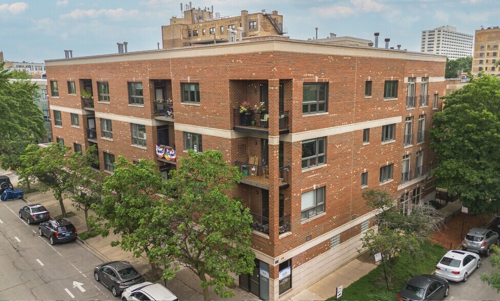 4704 N Kenmore Ave, Chicago, IL à vendre - Photo principale – Image 1 sur 1