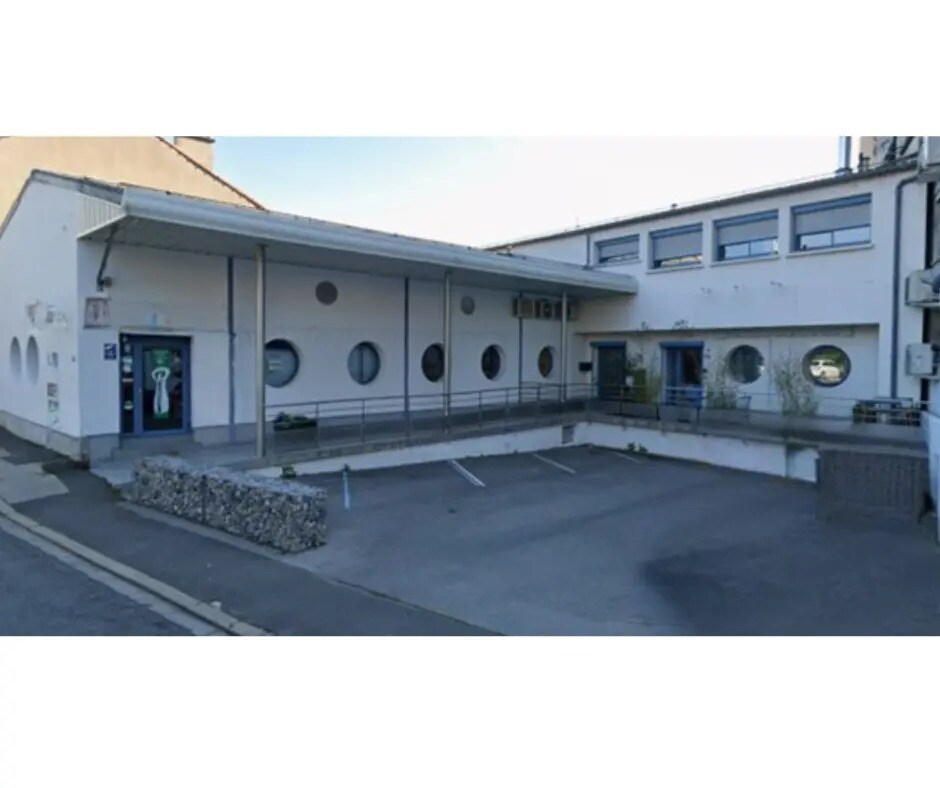 Local commercial dans Millau à vendre Photo de l’immeuble– Image 1 sur 5