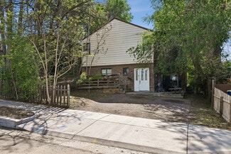 Plus de détails pour 3831 S Knox Ct, Denver, CO - Logement à vendre