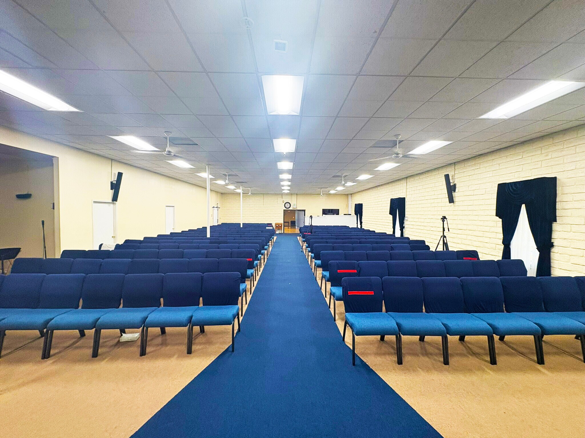 610 E Florence Ave, Los Angeles, CA à vendre Photo de l’immeuble– Image 1 sur 13