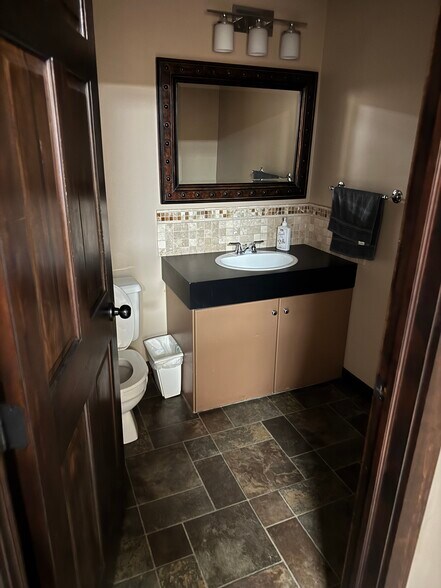 214 Jamieson ave, Picture Butte, AB à louer - Photo principale – Image 1 sur 13