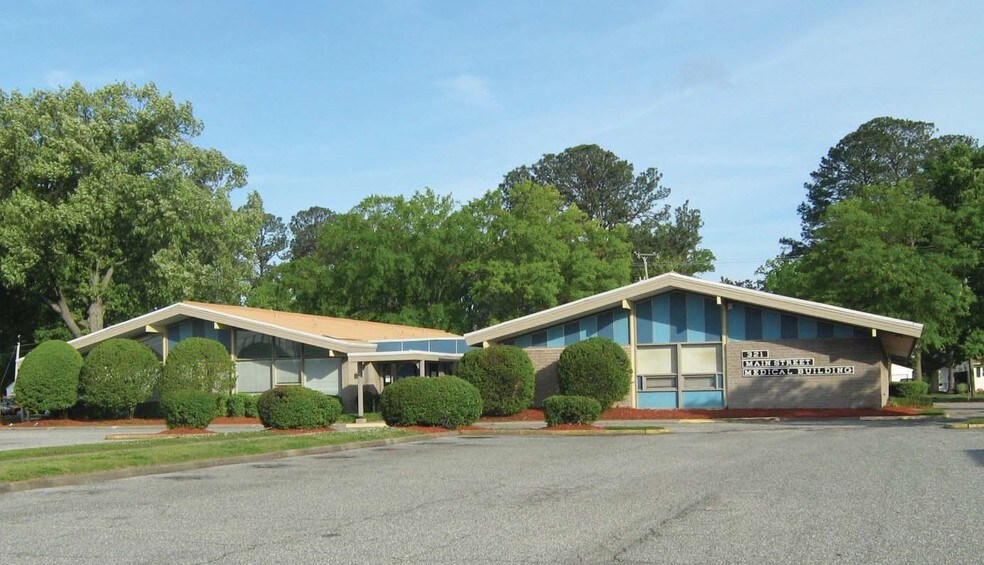 321 Main St, Newport News, VA à louer - Photo principale – Image 1 sur 17