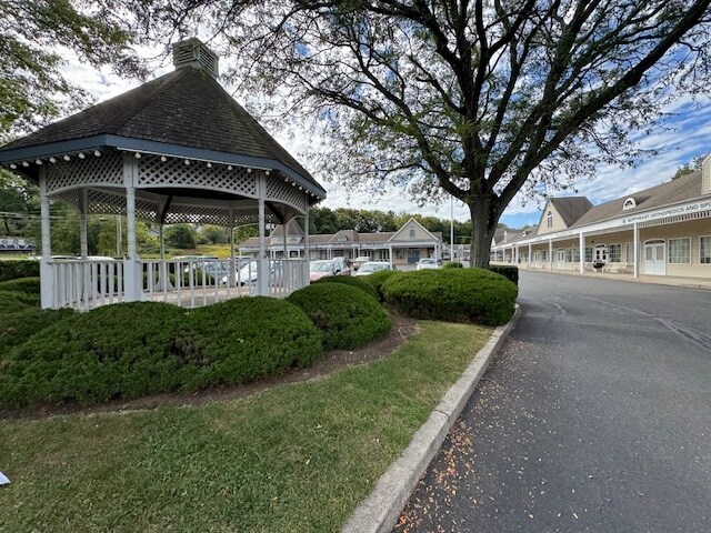 1-10 Liberty Square Mall, Stony Point, NY à louer Photo de l’immeuble– Image 1 sur 5