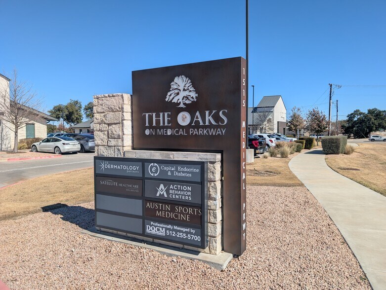 1515 Medical Pkwy, Cedar Park, TX à louer - Photo de l’immeuble – Image 2 sur 7