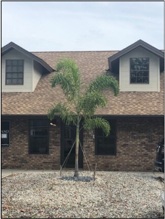 Plus de détails pour 4601 Enterprise Ave, Naples, FL - Industriel/Logistique à louer