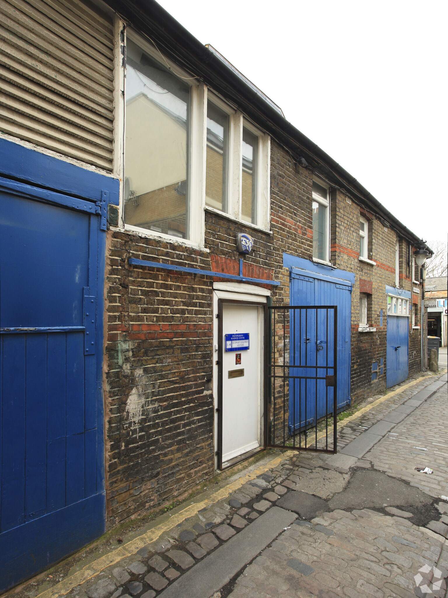 1-4 Hatherley Mews, Londres à louer Photo principale– Image 1 sur 2