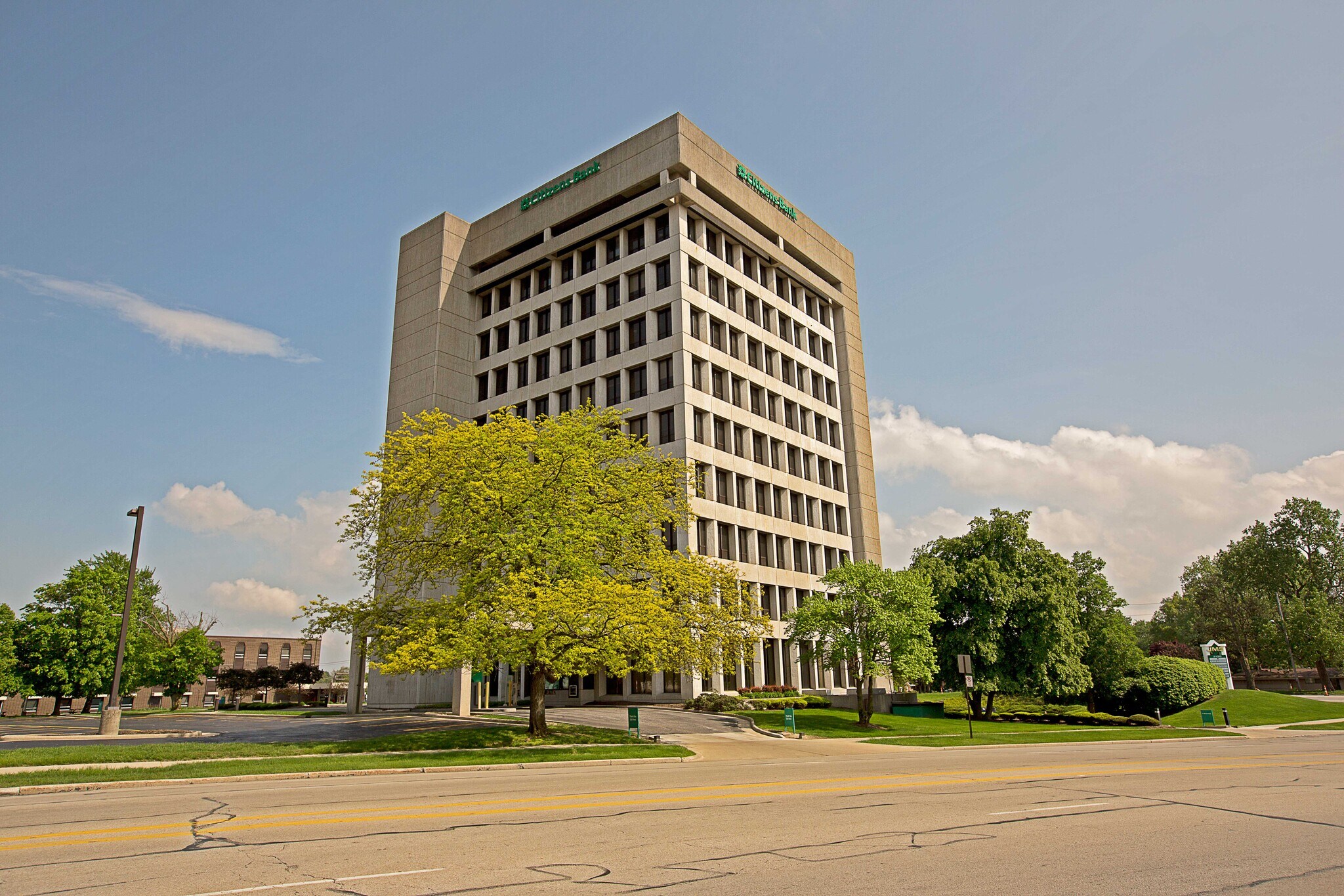 3130 Executive Pky, Toledo, OH à louer Photo de l’immeuble– Image 1 sur 14
