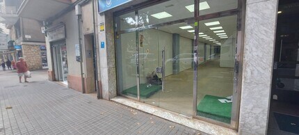 Local commercial dans Barcelone, Barcelona à louer Photo de l’immeuble– Image 2 sur 19