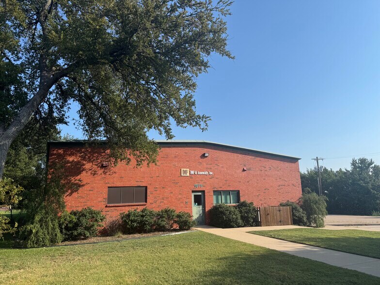 1075 Chisolm Trl, Keller, TX à louer - Photo de l’immeuble – Image 2 sur 3