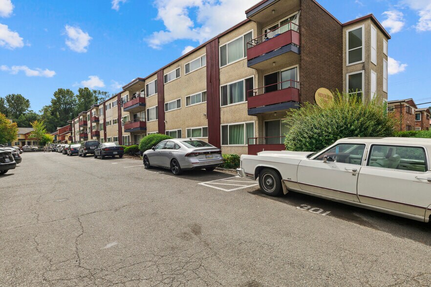 4803 S Henderson St, Seattle, WA à vendre - Photo de l’immeuble – Image 2 sur 28