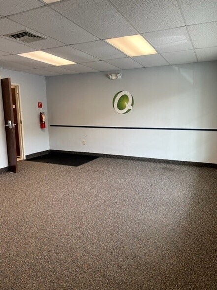144 N Main St, Branford, CT à louer - Photo intérieure – Image 3 sur 7