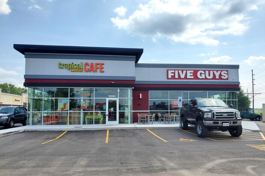 10017 N 2nd Street, Machesney Park, IL à louer - Photo de l’immeuble – Image 2 sur 4