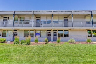 10255 E 25th Ave, Aurora, CO à louer Photo intérieure– Image 2 sur 11