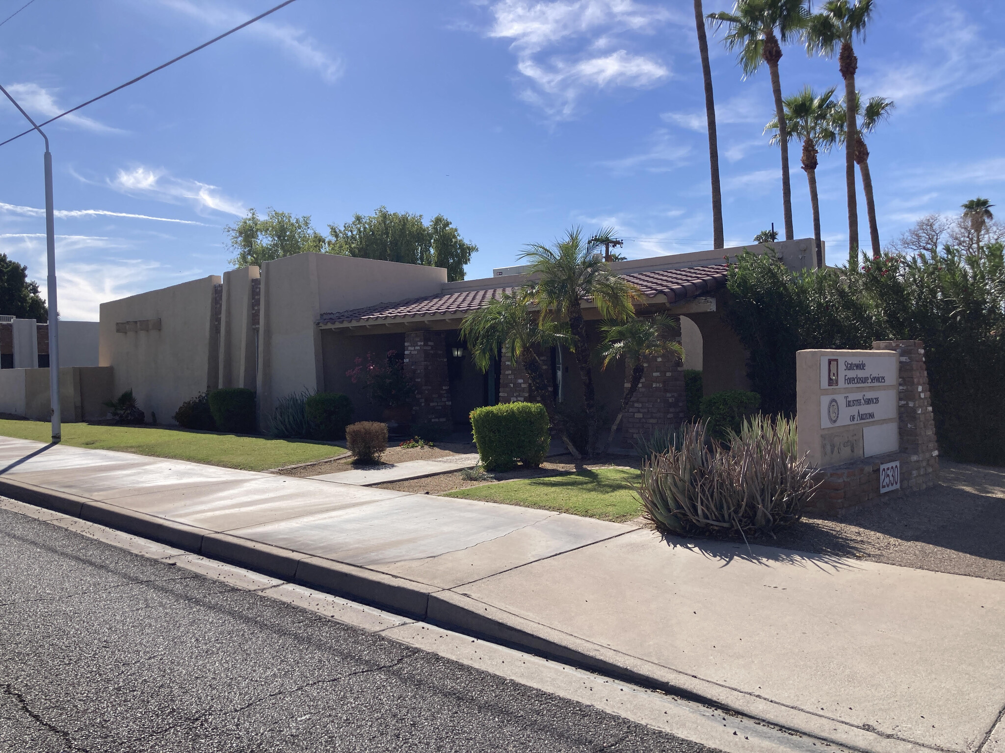 2530 S Rural Rd, Tempe, AZ à louer Photo de l’immeuble– Image 1 sur 13