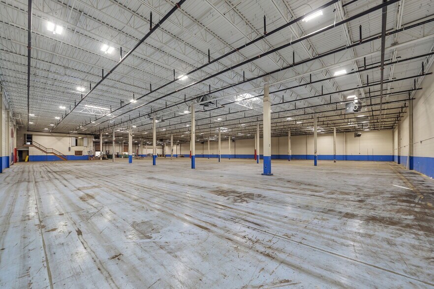 609 Silver St, Agawam, MA à louer - Photo intérieure – Image 3 sur 15