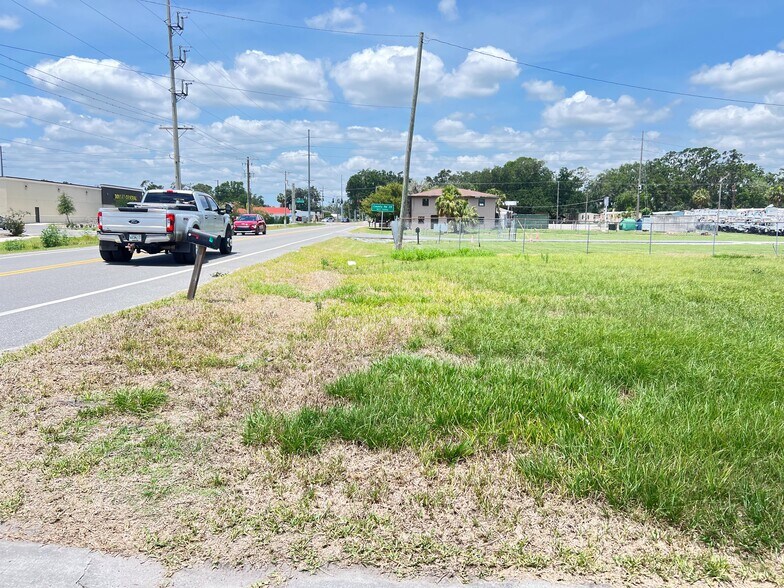 110 E Keysville Rd, Plant City, FL à vendre - Photo de l’immeuble – Image 3 sur 15