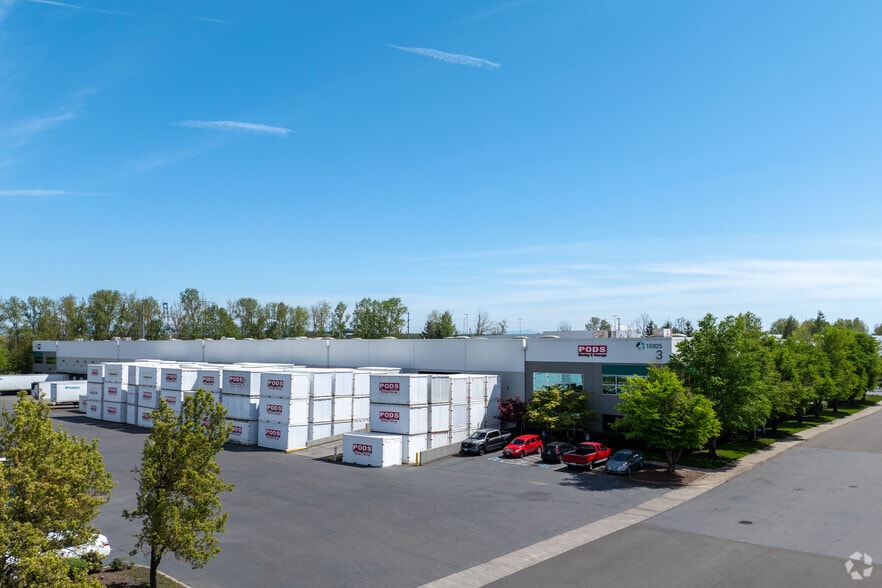 15925 N Lombard St, Portland, OR à louer - Photo principale – Image 1 sur 5