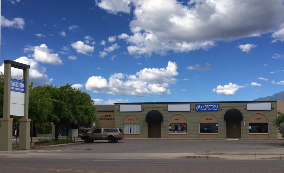 1010-1040 E Fry Blvd, Sierra Vista, AZ à louer - Photo de l’immeuble – Image 1 sur 3