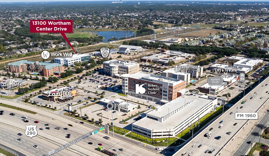 13100 Wortham Center Dr, Houston, TX à louer Photo principale– Image 1 sur 9