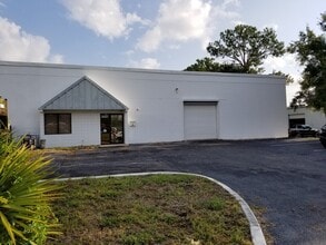 3667-3691 46th Ave N, Saint Petersburg, FL à louer Photo de l’immeuble– Image 1 sur 19