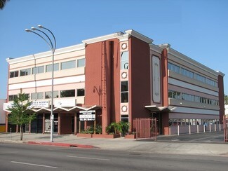 Plus de détails pour 6931 Van Nuys Blvd, Van Nuys, CA - Bureau à louer