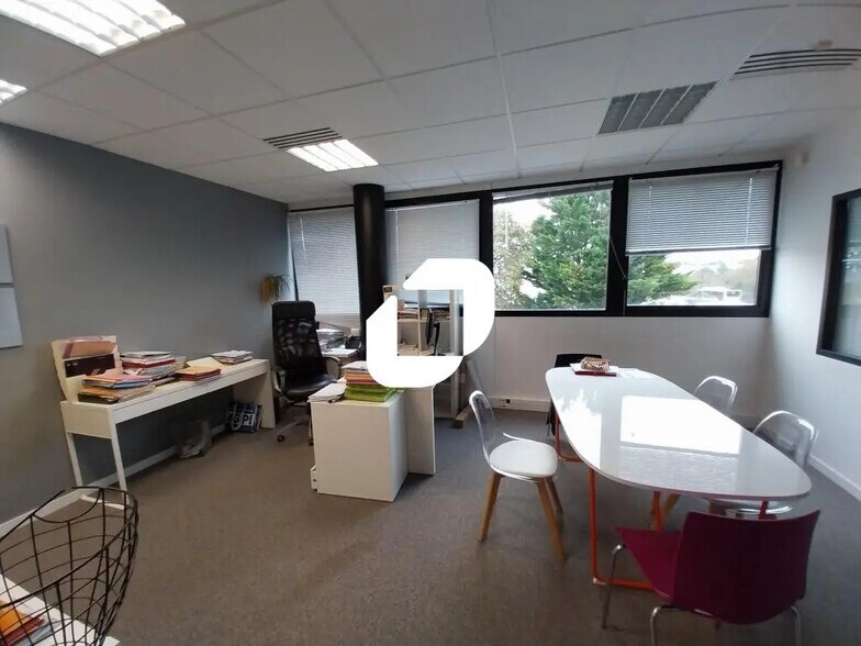 Bureau dans Saint-Herblain à louer - Photo de l’immeuble – Image 3 sur 8