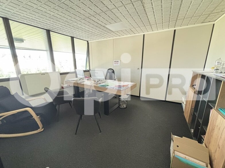 Bureau dans Compiègne à louer - Photo intérieure – Image 3 sur 5