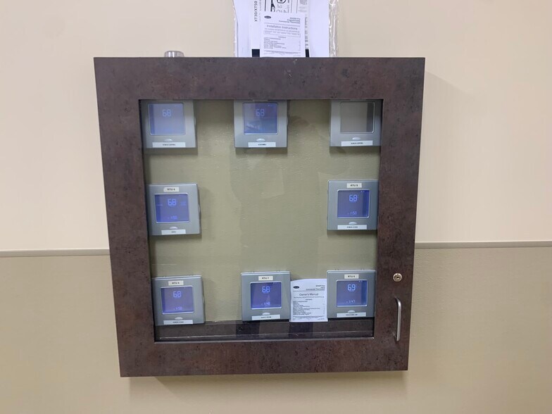 694-760 Crescent St, Brockton, MA à louer - Photo intérieure – Image 2 sur 34