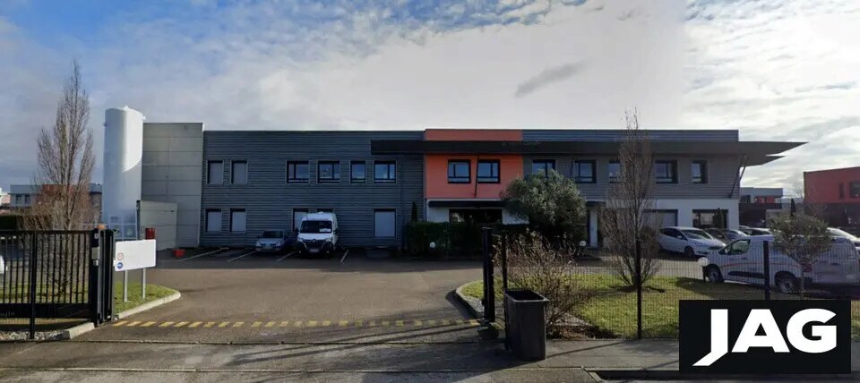 Local d’activités dans Saint-Priest à louer Photo de l’immeuble– Image 1 sur 4