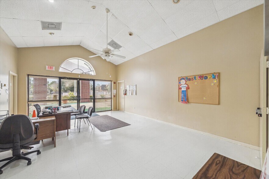 12500 W Bellfort Ave, Houston, TX à vendre - Photo de l’immeuble – Image 3 sur 13