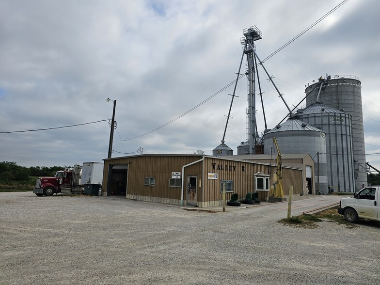 20379 NW 1600th Rd, Garnett, KS à vendre - Photo de l’immeuble – Image 3 sur 51