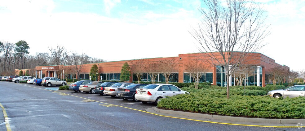500 Independence Pky, Chesapeake, VA à vendre - Photo principale – Image 1 sur 10