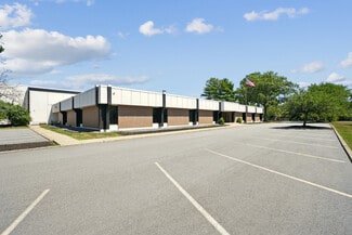 Plus de détails pour 26 Wiggins Ave, Bedford, MA - Industriel/Logistique à louer