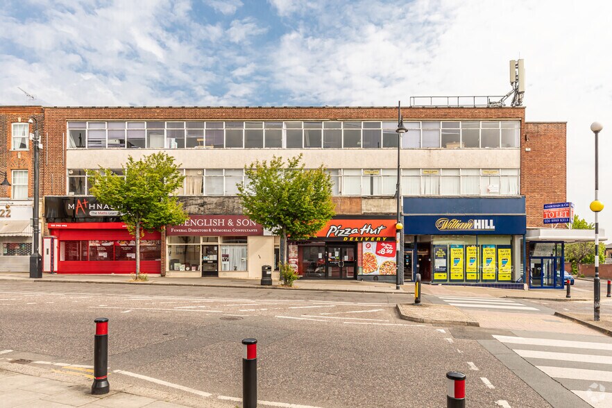 23-27 George Ln, Londres à louer - Photo de l’immeuble – Image 1 sur 2