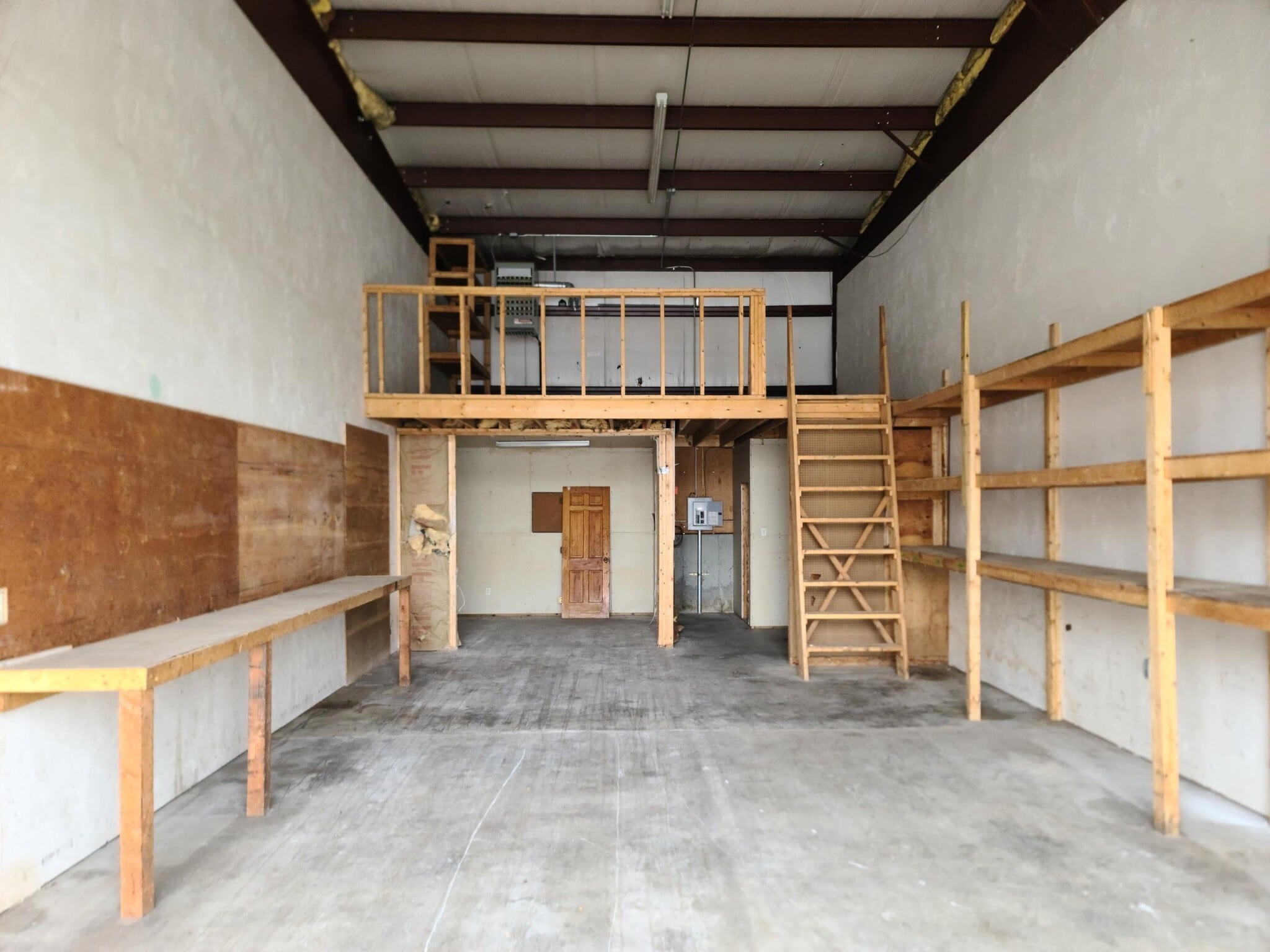 50 Ferndoc St, Hyannis, MA à louer Photo intérieure– Image 1 sur 3