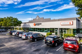Plus de détails pour 7751 Kingspointe Pky, Orlando, FL - Bureau/Local commercial à louer