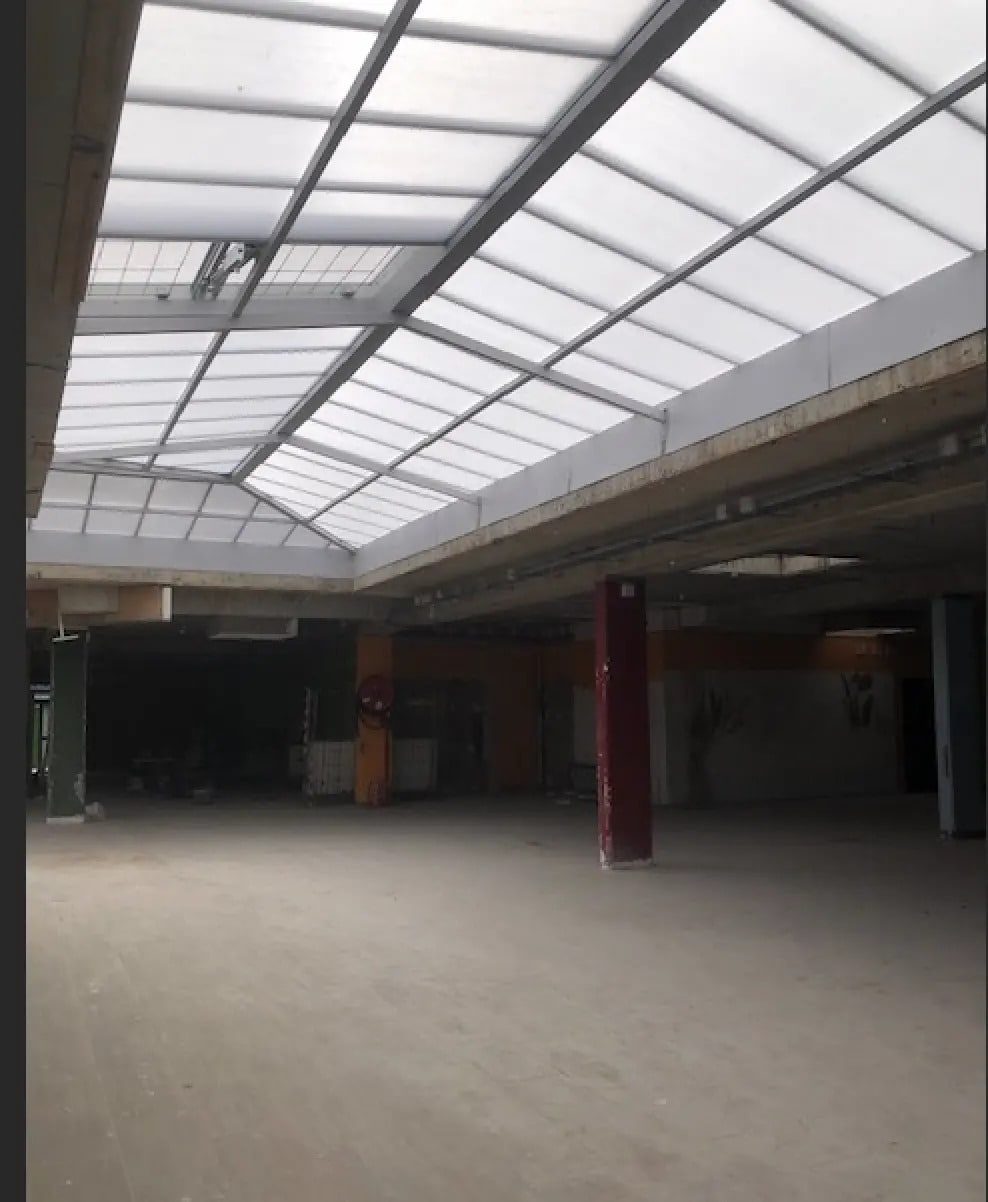 Local commercial dans Saint-Maur-des-Fossés à vendre Photo intérieure– Image 1 sur 3