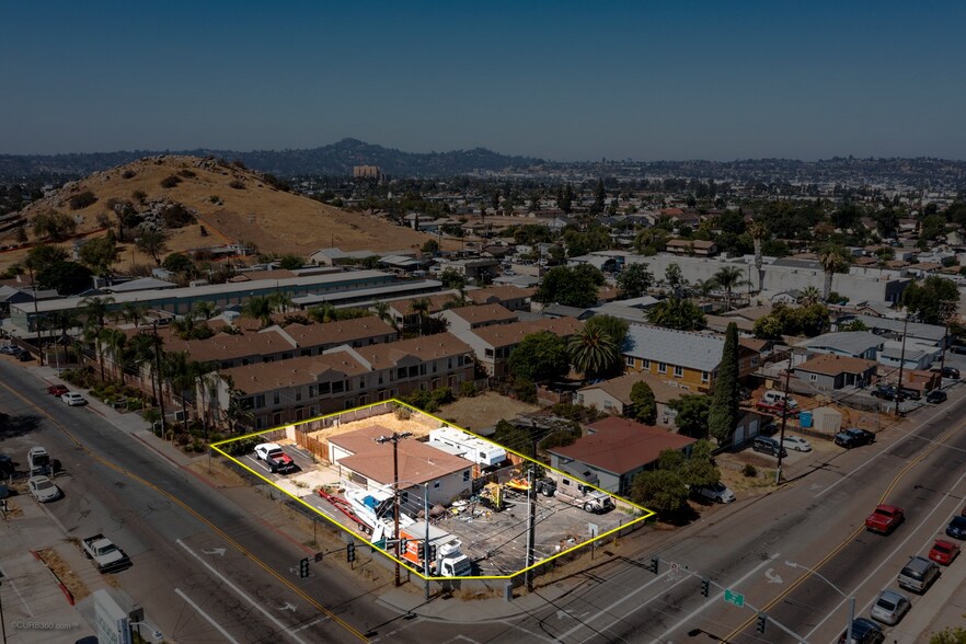 1256 N 1st St, El Cajon, CA à vendre - Photo principale – Image 1 sur 9